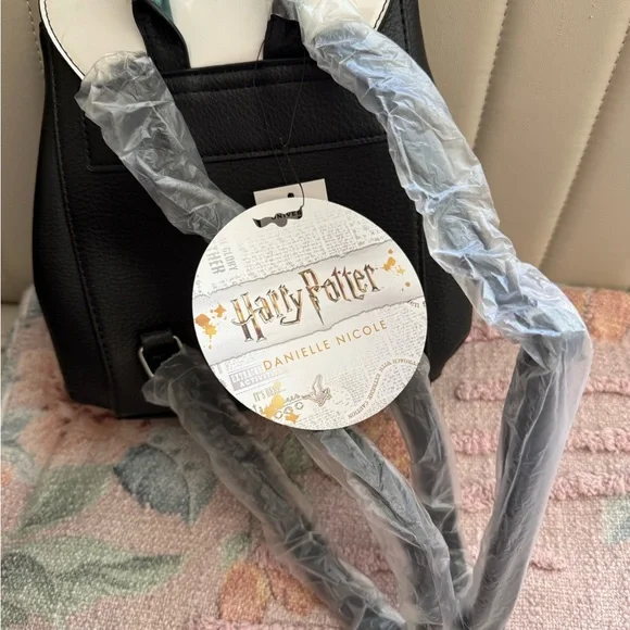 Harry Potter Slytherin Backpack - Picture 2 of 4